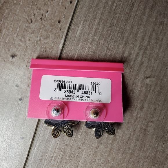 NWT Betsey Johnson Vintage Critters Collection Yellow and Black Flower Earrings - Picture 9 of 11